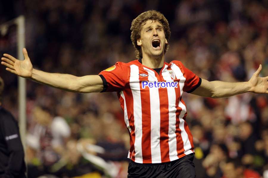 Fernando Llorente celebra un gol con el Athletic