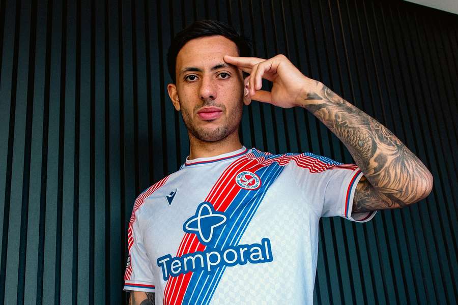 Dwight McNeil is now a Crystal Palace player
