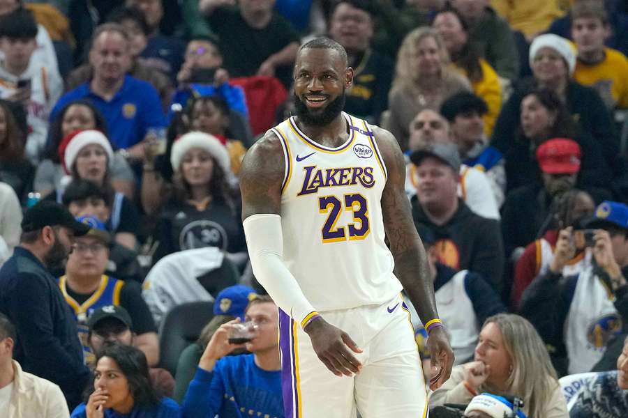 LeBron James řekl, že jeho odchod do sportovního důchodu se blíží.