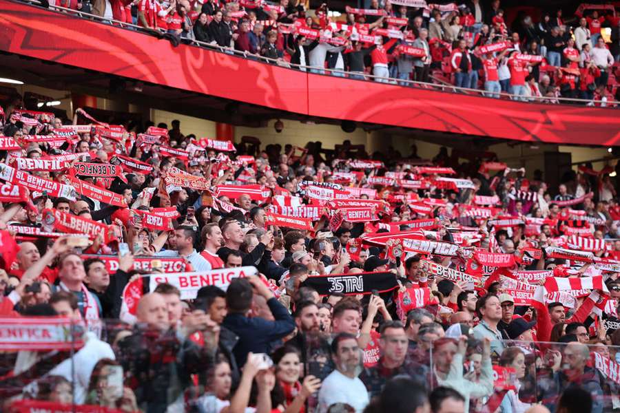 Benfica recebe Belenenses com público Benfica recebe Belenenses com público