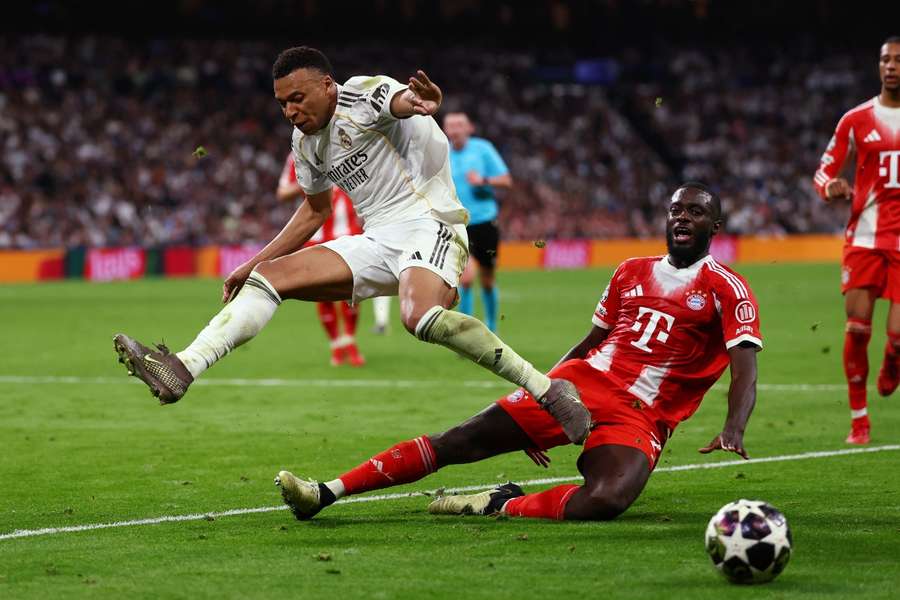Upamecano ante Mbappé Upamecano ante Mbappé