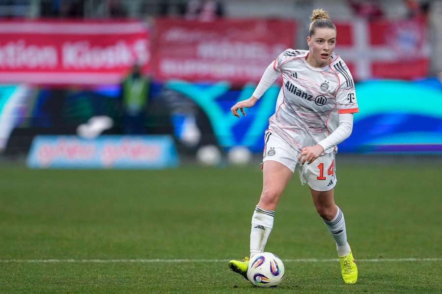 Bayerns Alara hat sich im Training schwer am Knie verletzt