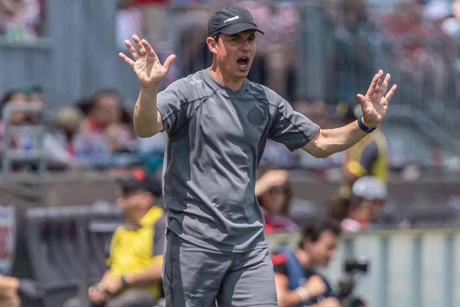 Le Bris hails Sunderland’s second-half response against Rennes Le Bris hails Sunderland’s second-half response against Rennes