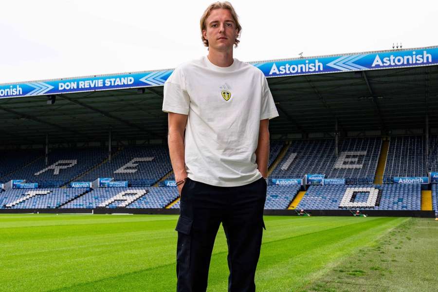 DONE DEAL: Leeds swoop for Wolfsburg defender Bornauw