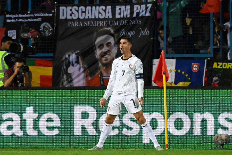 Cristiano Ronaldo chegou aos 140 gols por Portugal
