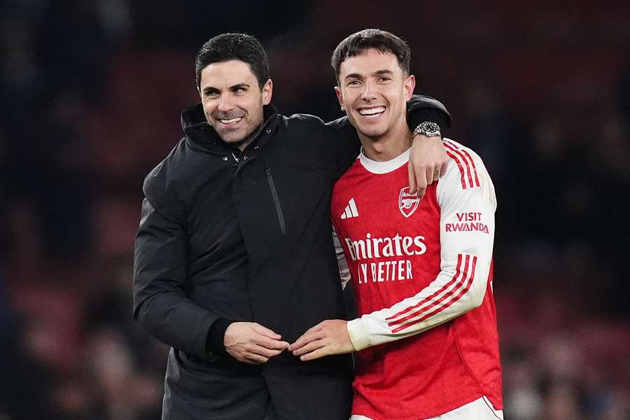 Merson makes bold Arsenal title prediction: I think they win the league quite easily