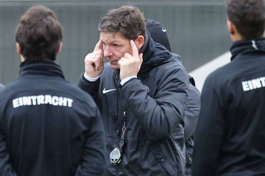 Frankfurt's head coach Oliver Glasner oversees a training session ahead of their second-leg match against Napoli