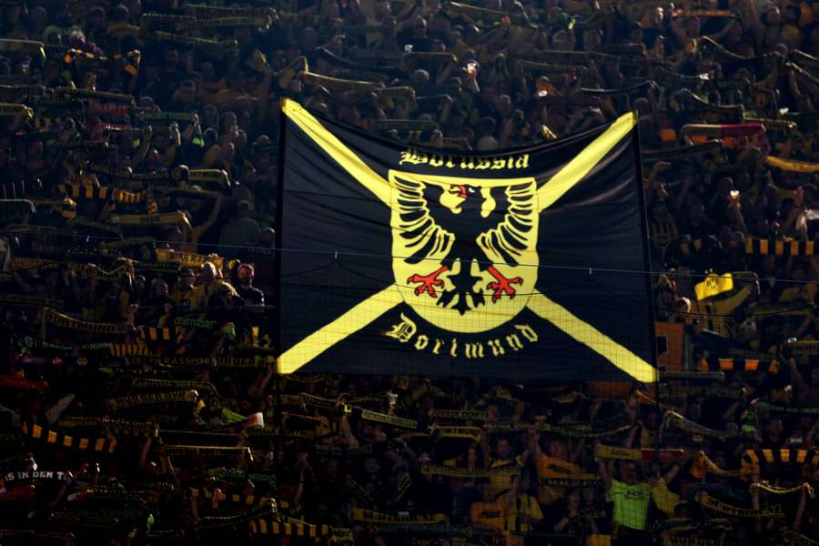 Borussia Dortmund está atualmente em 11-º lugar na classificação da Bundesliga