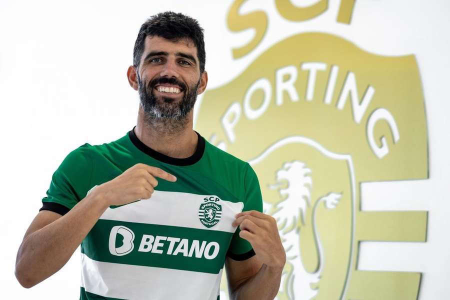 Luís Neto vai continuar em Alvalade