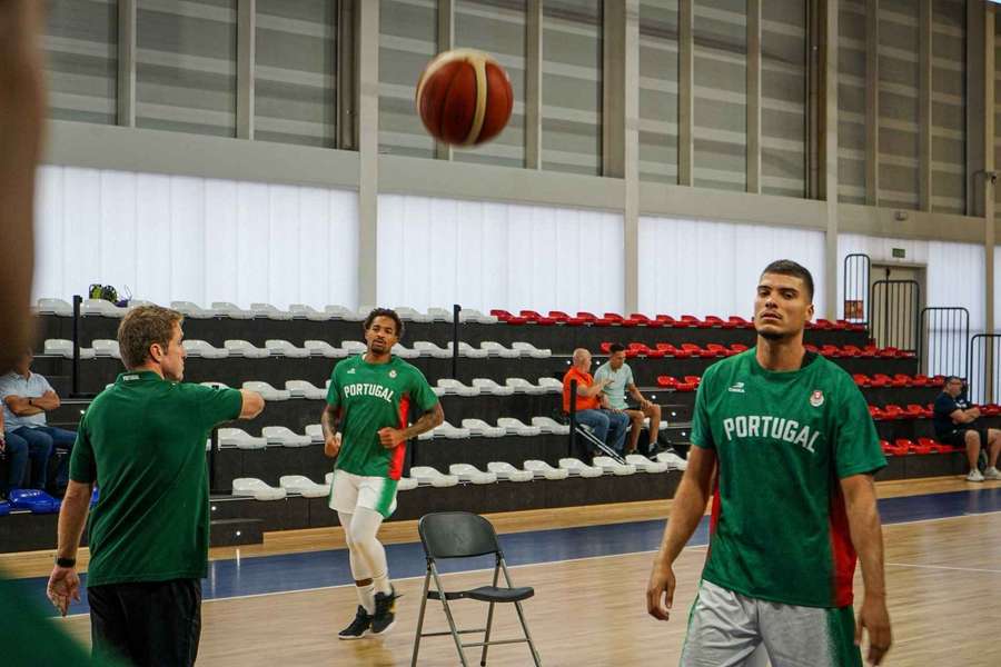 Portugal perde com Argentina no terceiro jogo de preparação para o Eurobasket