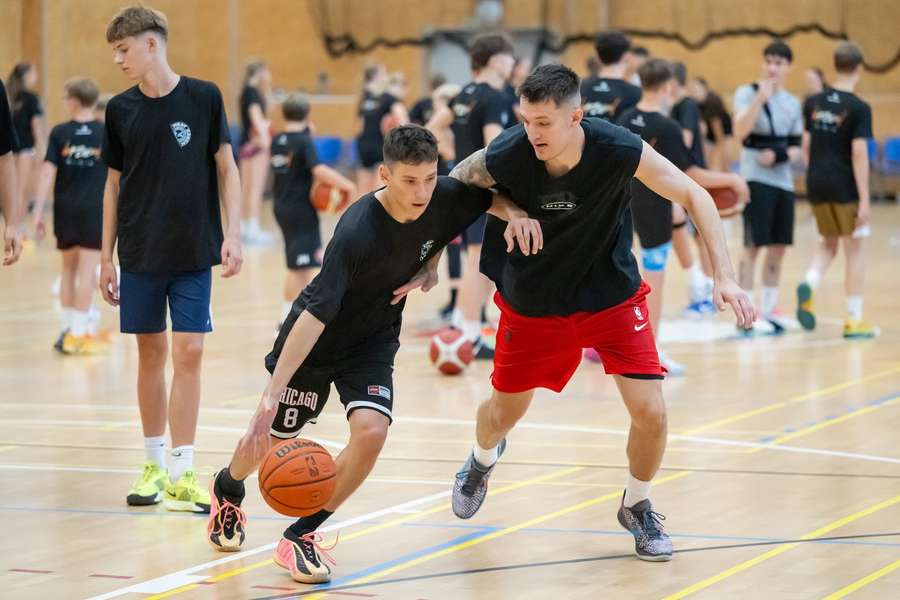 Krejčí během basketbalového kempu.