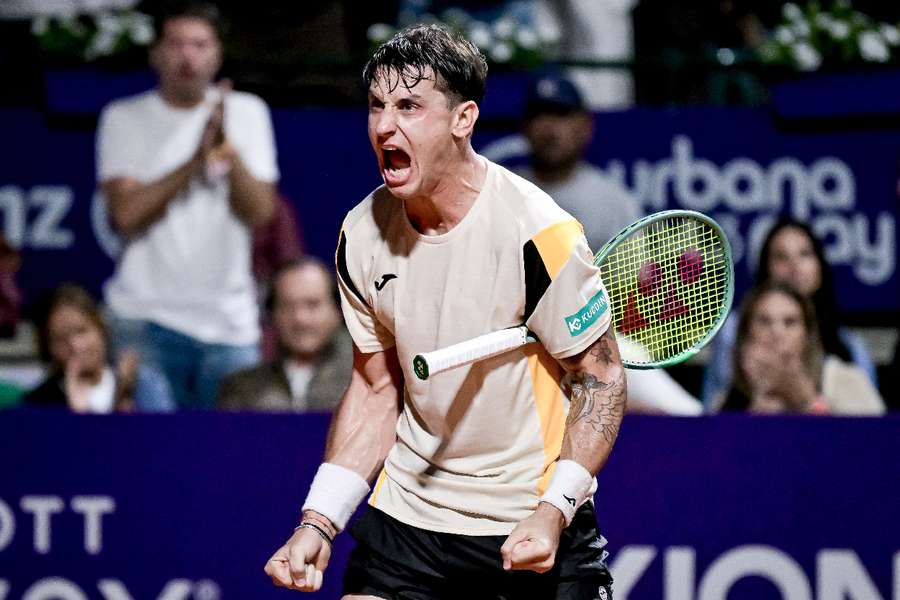 Mariano Navone celebrates winning ATP title