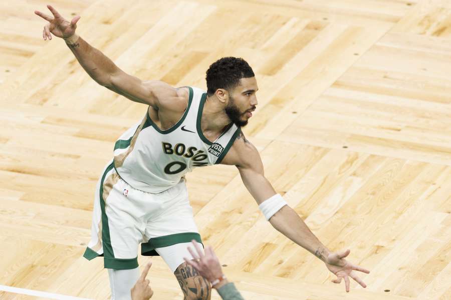 Jayson Tatum in actie voor de Boston Celtics