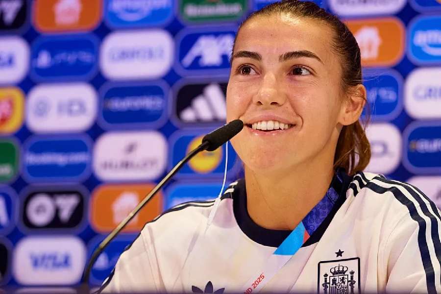 Patri Guijarro, durante la rueda de prensa previa al debut en la Eurocopa