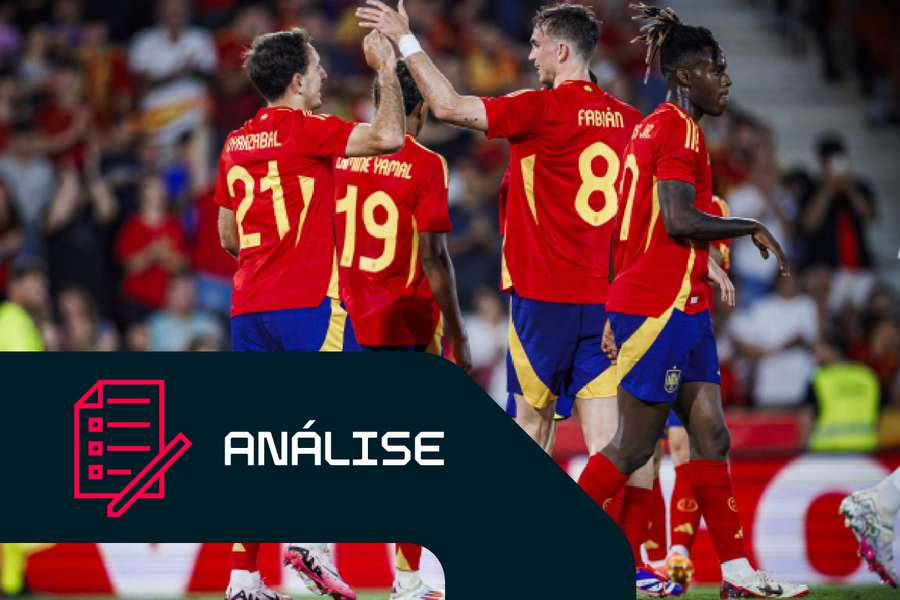 Oyarzabal e Fabián comemoram o golo contra a Irlanda do Norte