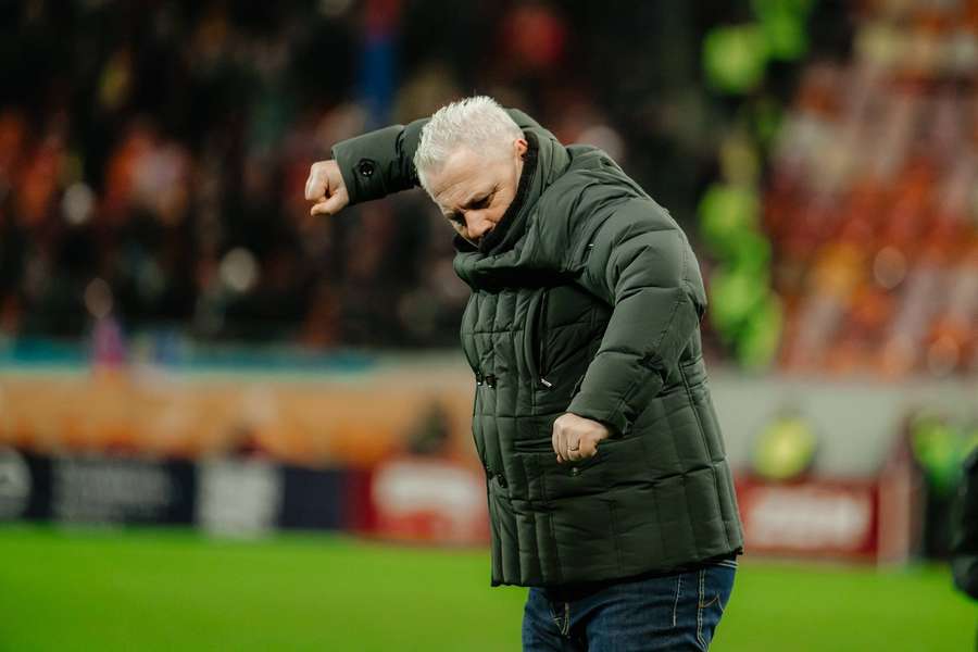 Marius Șumudică, antrenorul lui Al Okhdood