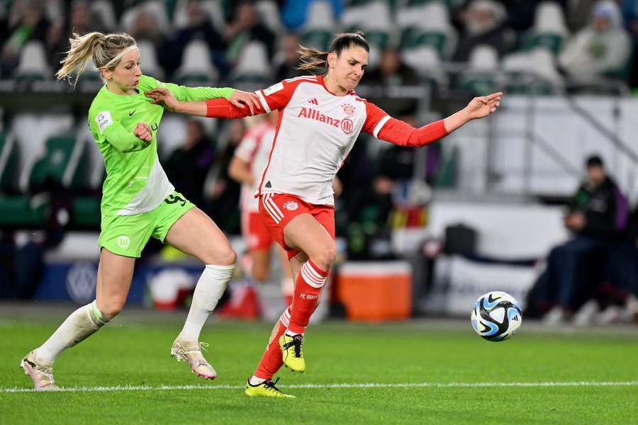 Wolfsburg gegen Bayern hat sich in den letzten Jahren zum Klassiker des deutschen Frauenfußballs entwickelt.