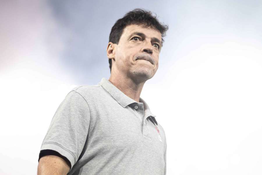 Diniz está sem clube desde que saiu do Vasco, em fevereiro