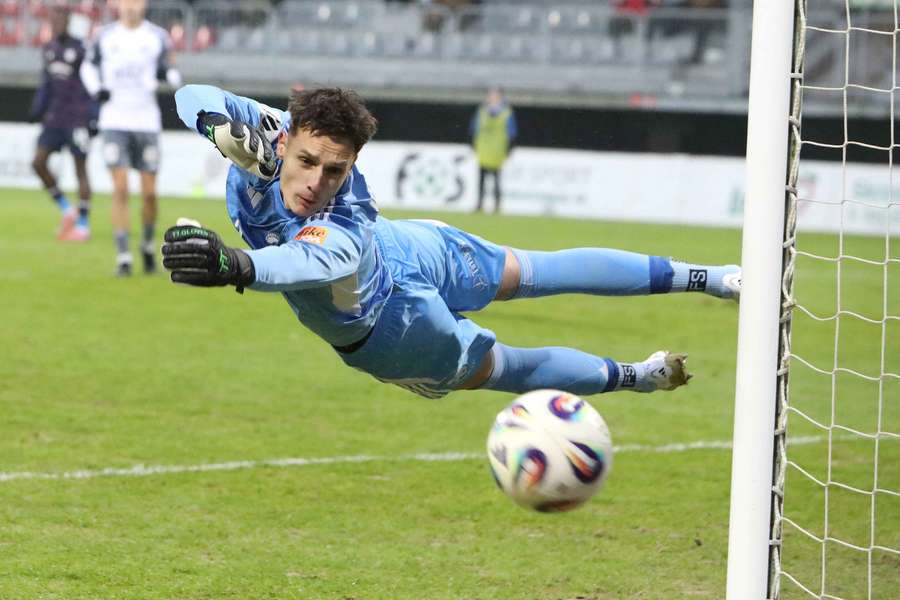 Jurička bol prekonaný po 411 minútach.