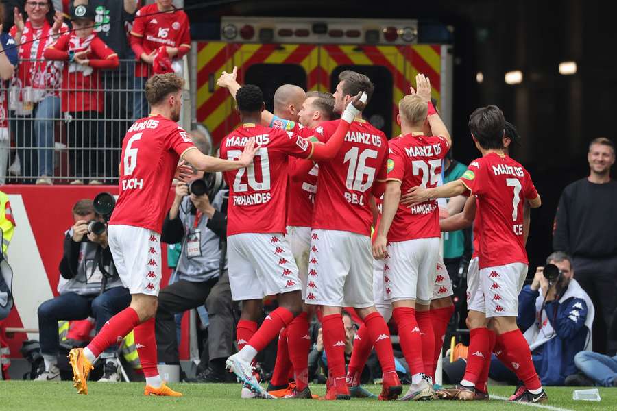 Mainz vendte 0-1 til 3-1 hjemme mod Bayern