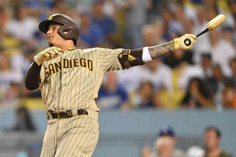 Manny Machado hit a two-run home run against the Dodgers