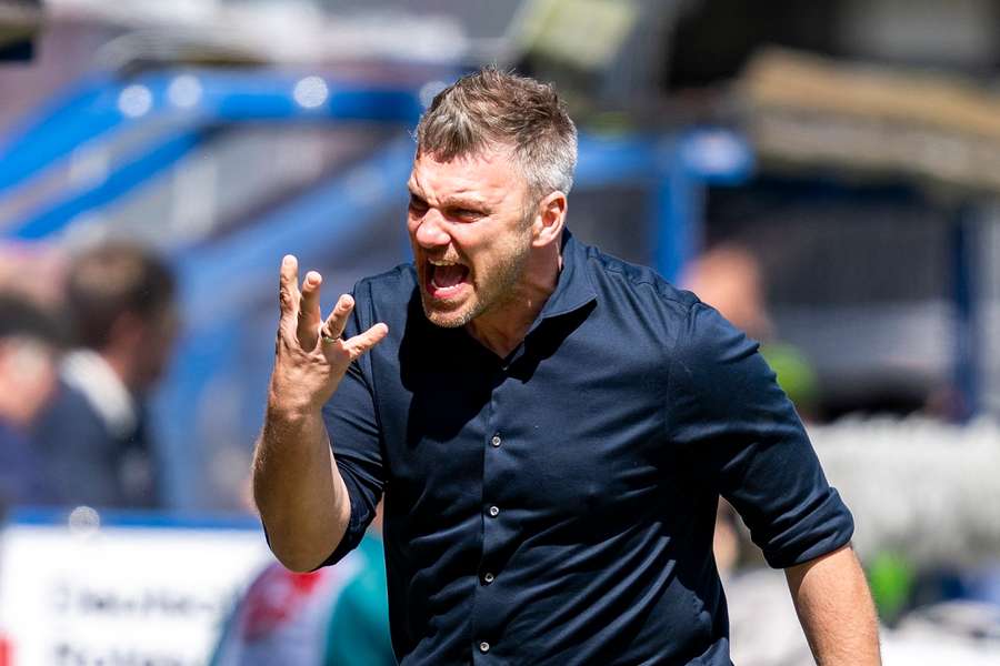 Paderborn-Trainer Kwasniok ist verärgert
