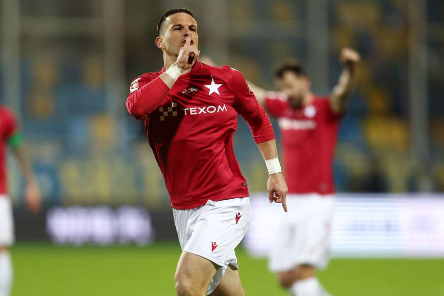 Intensywne okienko transferowe Wisły Kraków. "Biała Gwiazda" rozpocznie sezon w Mielcu