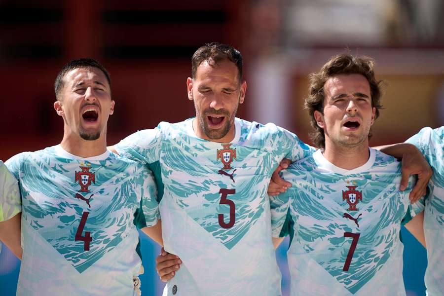 Portugal segue em frente Portugal segue em frente