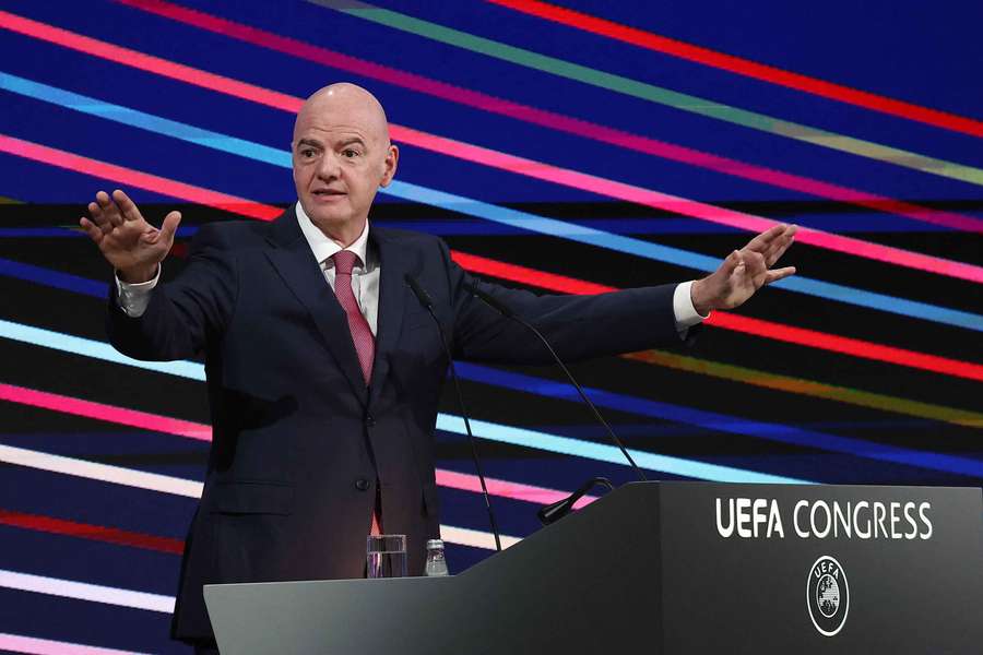 Infantino excluiu o León do torneio Infantino excluiu o León do torneio