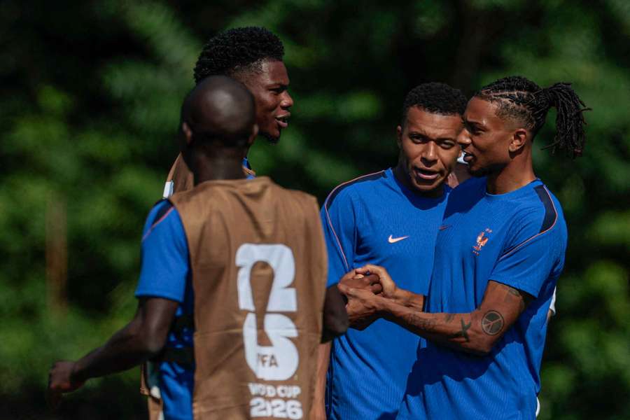 Mbappé foi visado por senadora do Paraguai Mbappé foi visado por senadora do Paraguai