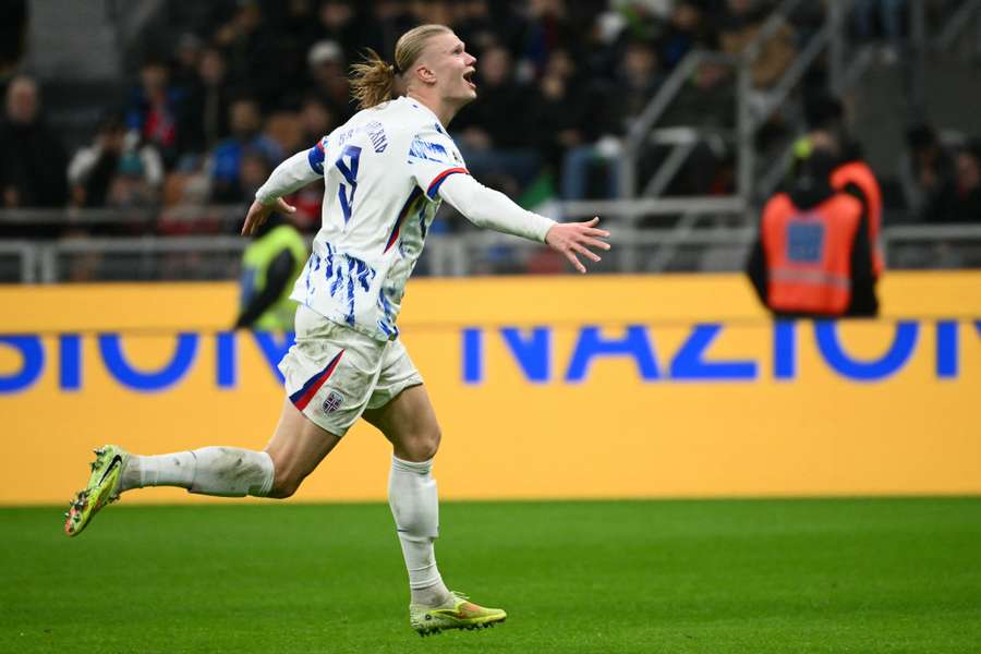 Erling Haaland přispěl k výhře Norská v Itálii dvěma góly. Erling Haaland přispěl k výhře Norská v Itálii dvěma góly.