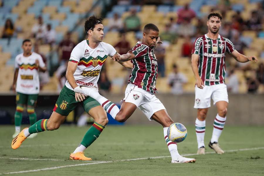 Fluminense foi pouco incomodado pelo time do Maranhão