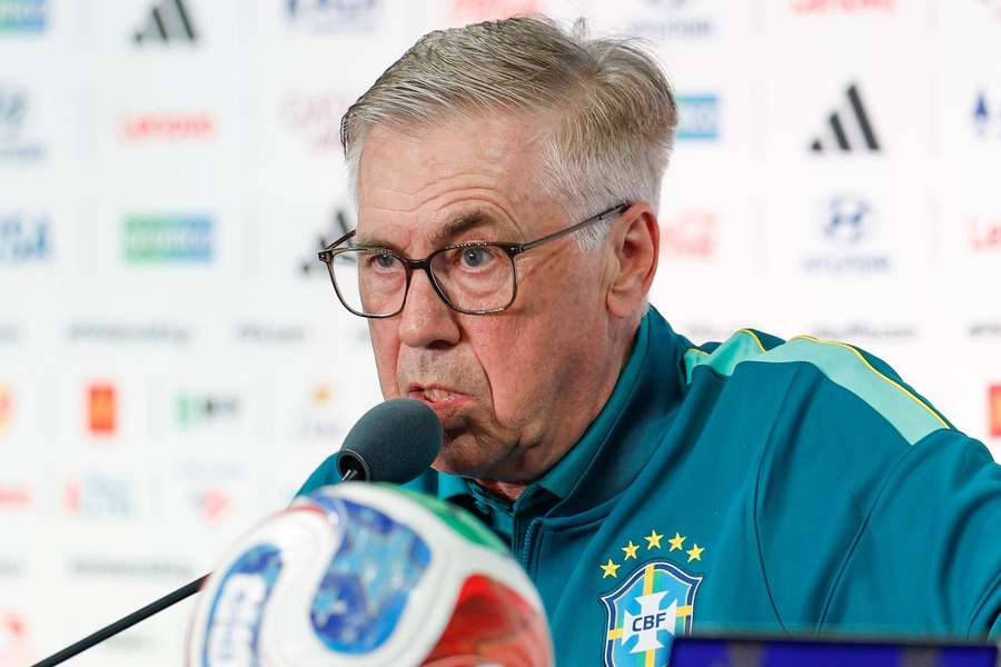 Ancelotti em coletiva na véspera de Brasil x Marrocos Ancelotti em coletiva na véspera de Brasil x Marrocos