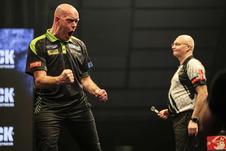 Van Gerwen marches on at Belgian Open