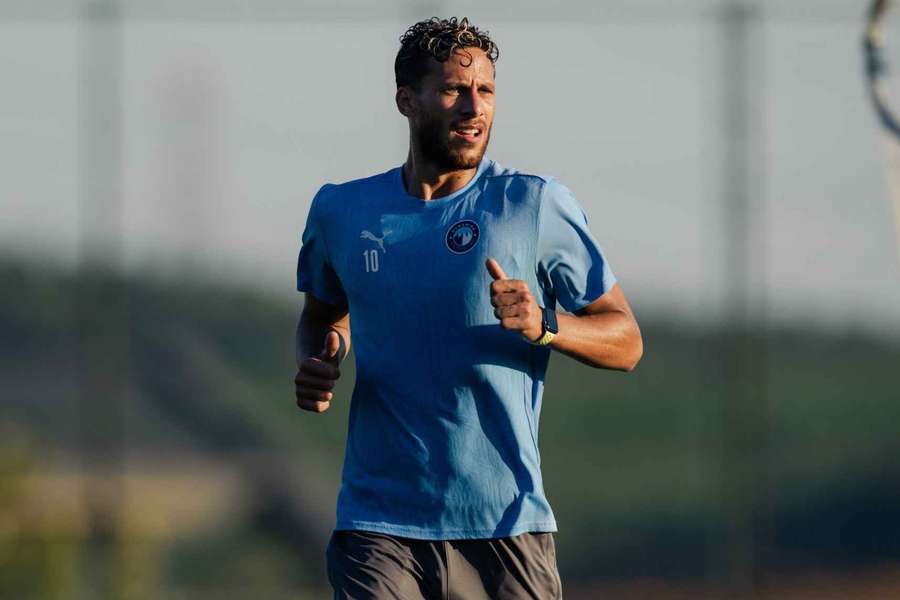 Sobhi en un entrenamiento del Pyramids