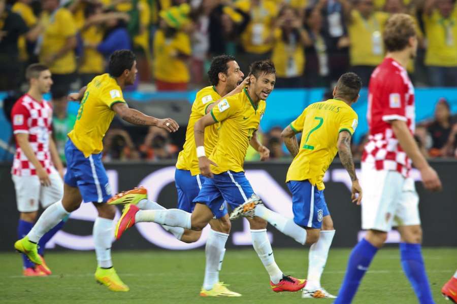 Verwandelte 2014 den fragwürdigen Elfmeter zum entscheidenden 2:1 im Eröffnungsspiel: Neymar.