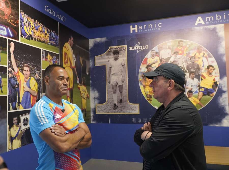 Cafu și Gheorghe Hagi în muzeul dedicat ”Regelui”