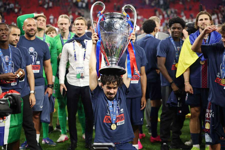 Vitinha foi eleito o melhor jogador da final Vitinha foi eleito o melhor jogador da final