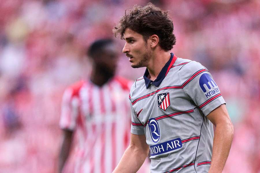 Atlético de Madrid, de Julián Álvarez (foto), não viu a cor da bola no País Basco