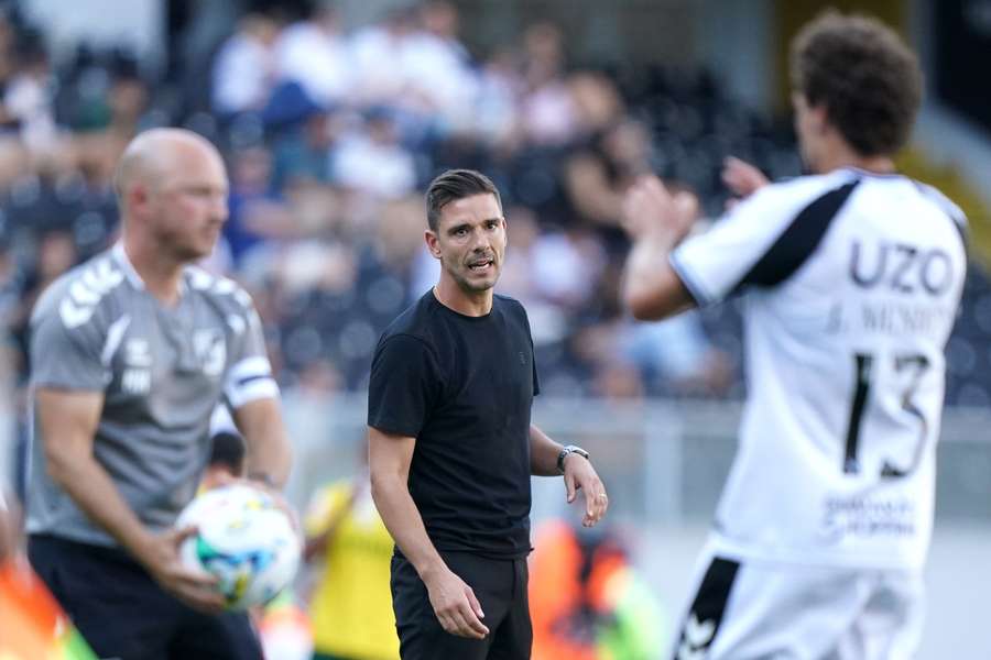 Tiago Margarido lamentou o empate do Vitória SC diante do Moreirense (1-1) Tiago Margarido lamentou o empate do Vitória SC diante do Moreirense (1-1)