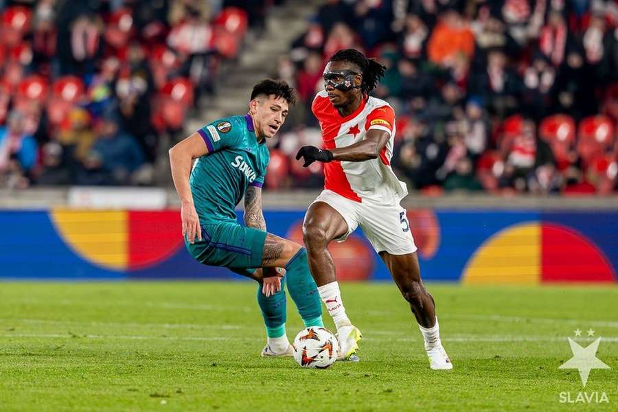 Igoh Ogbu exclusive: Choosing Slavia Prague; inspired by JT; grateful to Leeds hero Bakke