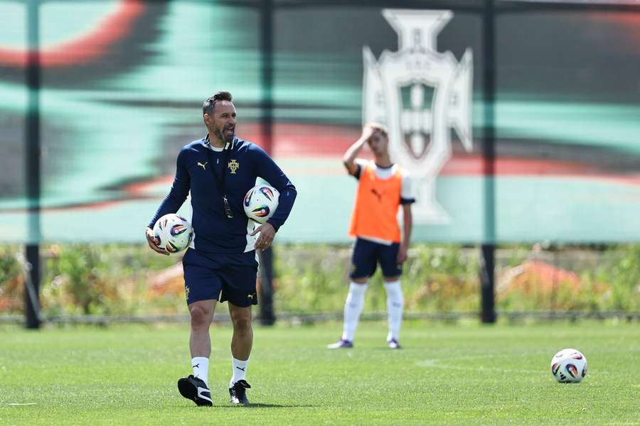 Bino Maçães, selecionador de Portugal sub-17