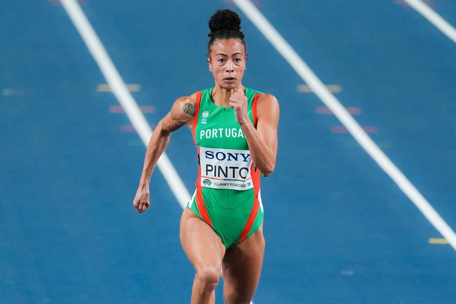 Tatjana Pinto em ação nos Mundiais indoor Torun 2026