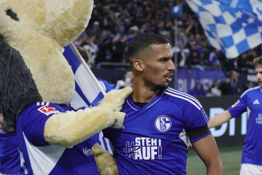 Moritz Jenz is a key player for Schalke