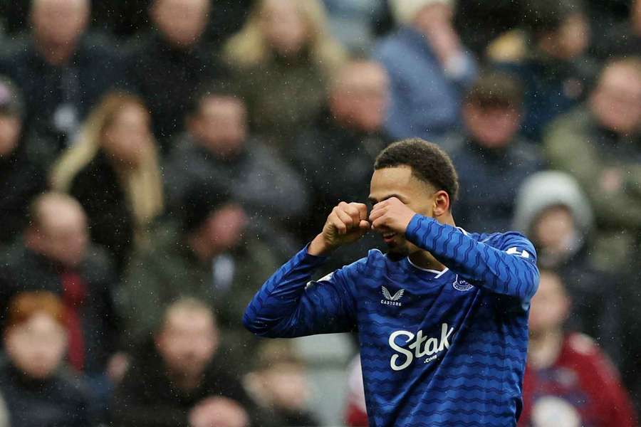 Everton venceu por 2-3 em casa do Newcastle