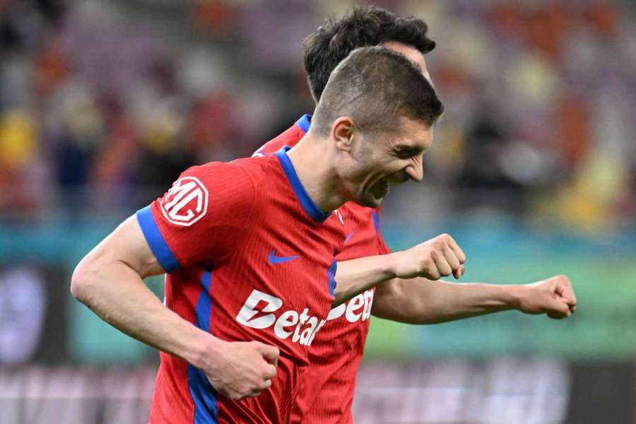Florin Tănase semnează prelungirea cu FCSB