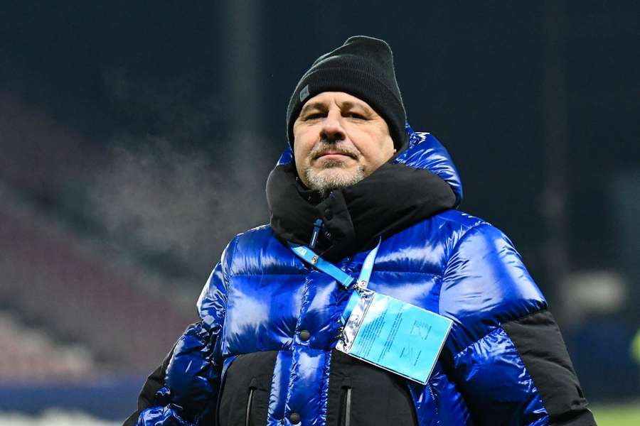Marius Șumudică pode assumir comando técnico do Damac
