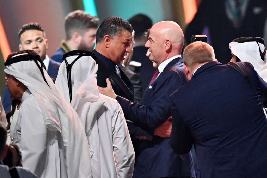Ali Daei em encontro com o presidente da Fifa, Gianni Infantino 