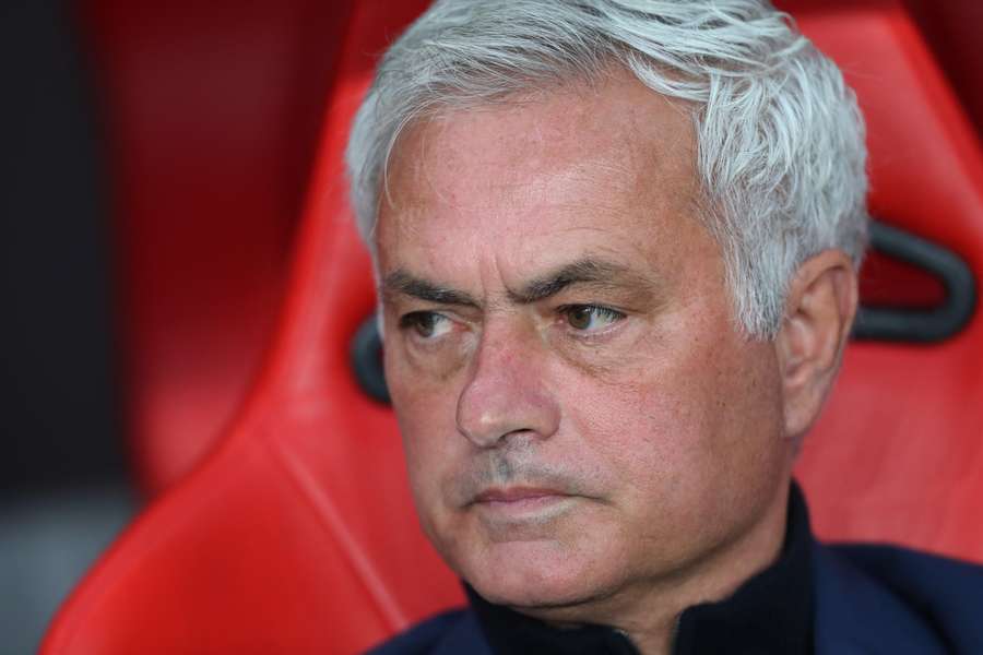 Mourinho pode voltar para tentar colocar ordem na casa do Real Mourinho pode voltar para tentar colocar ordem na casa do Real