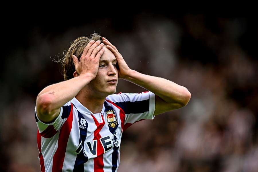 Willem II's Cisse Sandra looks dejected during the game against Telstar